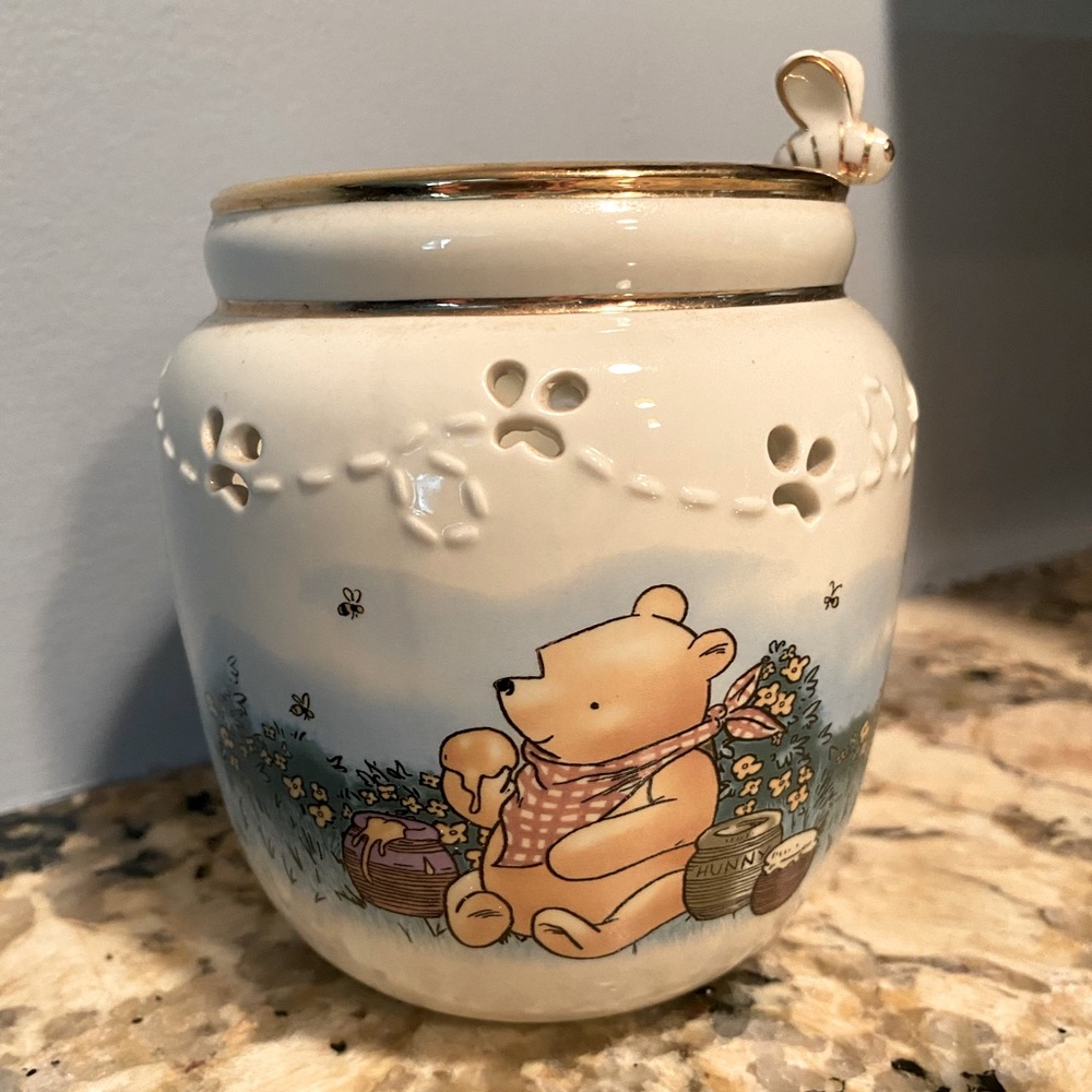 The Honey Pot Votive from Lenox